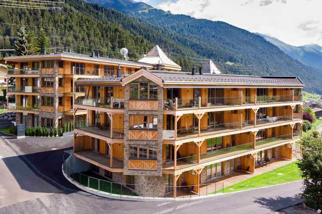 Mountain Spa Records. Legno e pietra reinterpretano elementi tipici della tradizione in chiave moderna