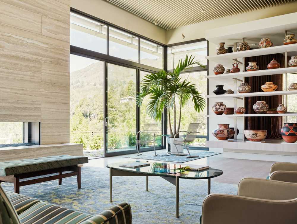 On an oak-covered hillock, Ranch Dressing opens up to 270-degree panoramic views