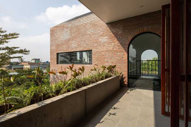 A traditional Vietnamese house style shape and an expression with a modern twist