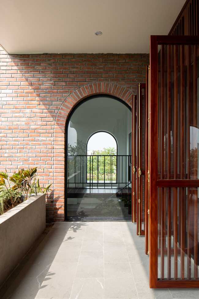 A traditional Vietnamese house style shape and an expression with a modern twist