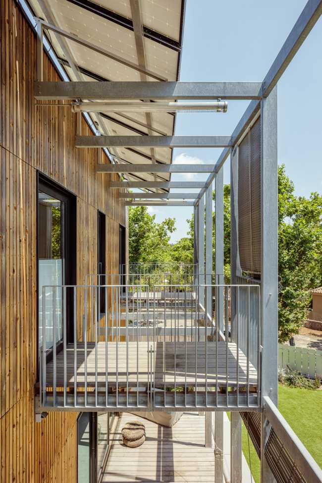 Autonomie énergétique et confort de vie pour la maison en bois et acier BE