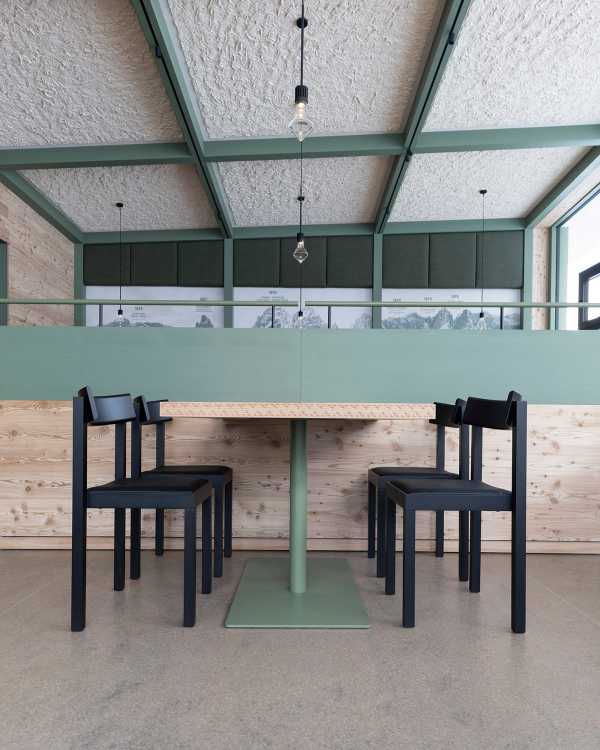 Bistro Bergsteiger y su composición en equilibrio con el paisaje