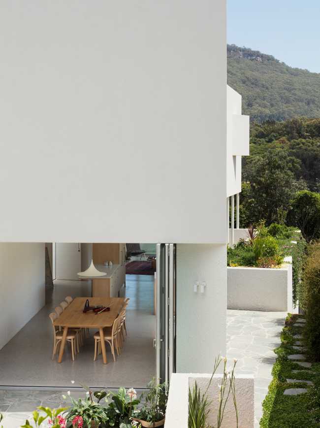 Architettura modella la vista del paesaggio regalando privacy e comfort agli abitanti della DD House