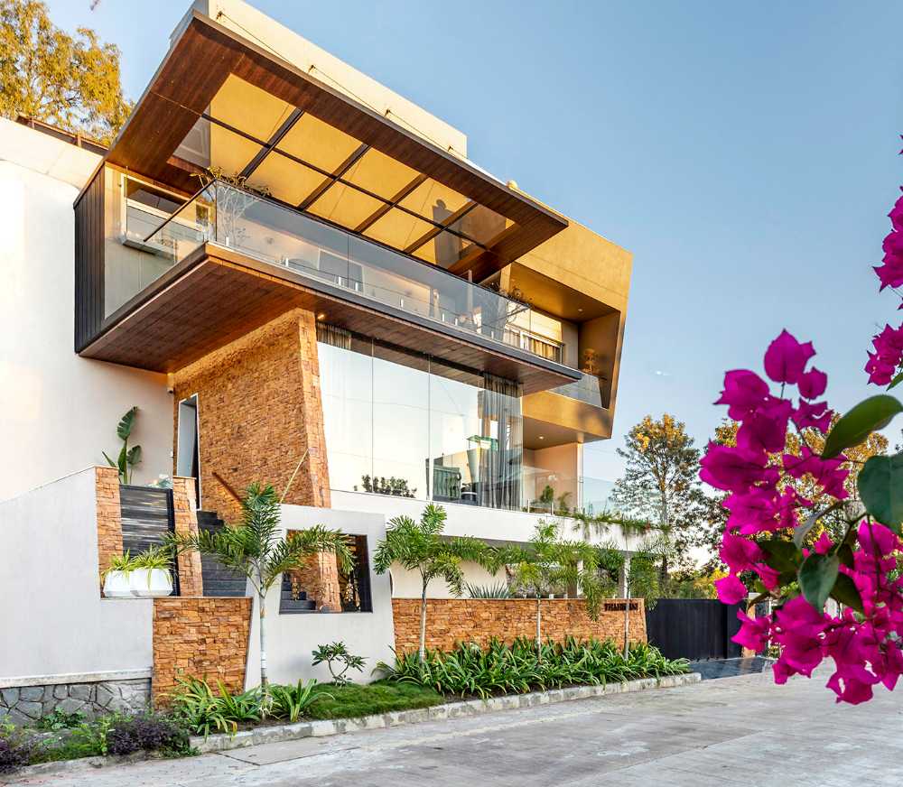 Yellow Stone House and nature-inspired color palette