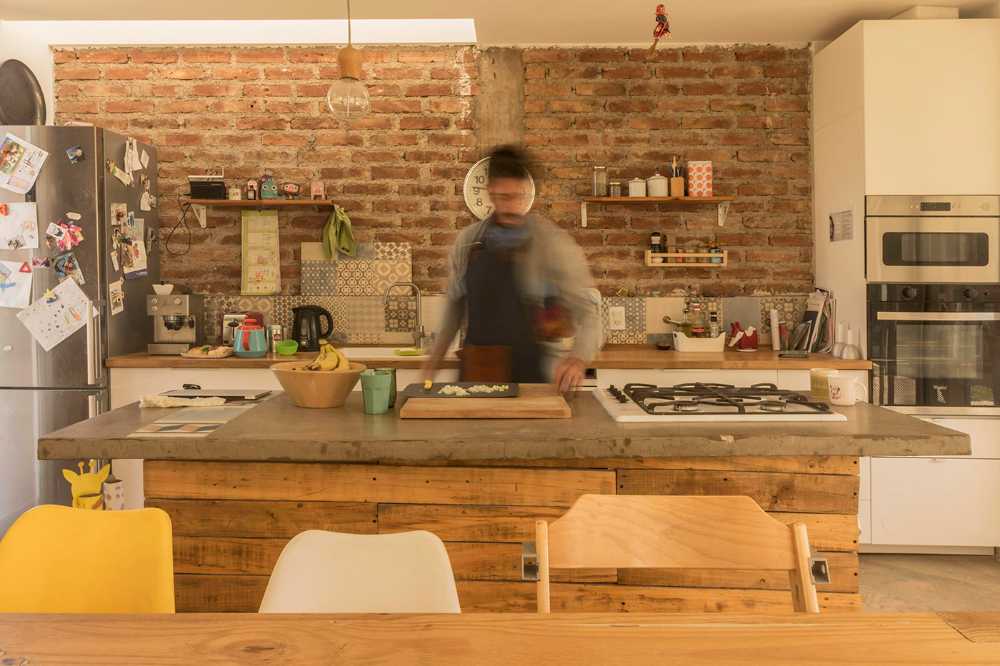 Living in the incomplete space: CPJ House