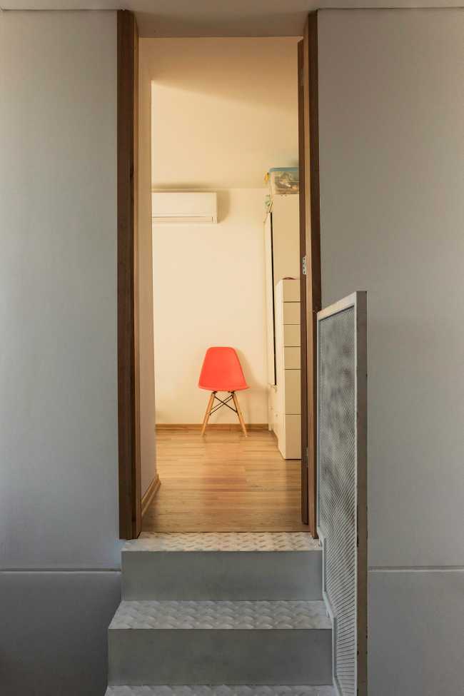 Living in the incomplete space: CPJ House