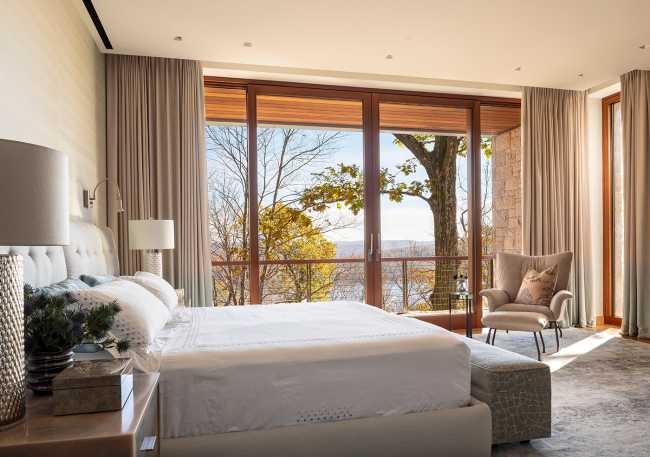 La camaleontica Sterling Forest House che si dissolve nell'ambiente