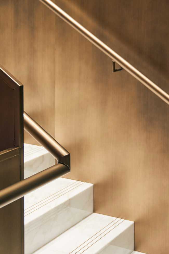 Canali a Londra: un flagship store pensato come uno scrigno di eleganza