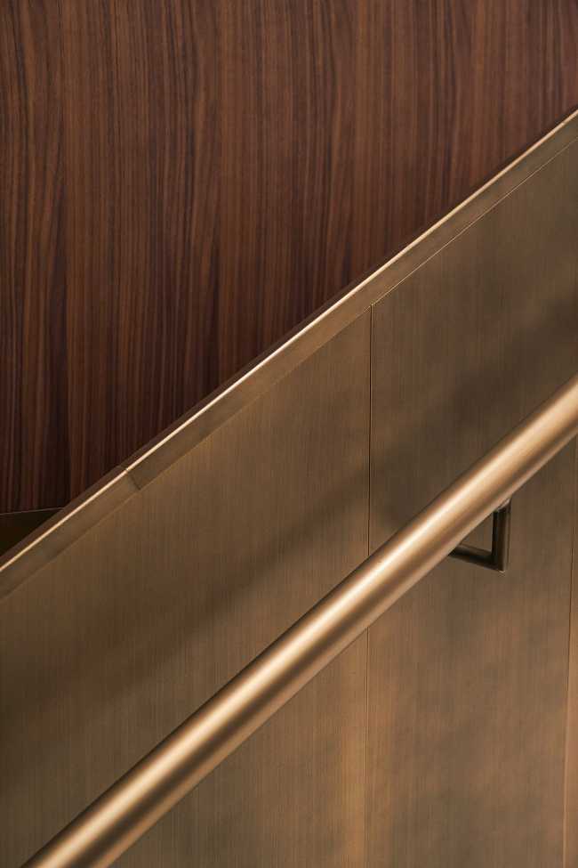 Canali a Londra: un flagship store pensato come uno scrigno di eleganza