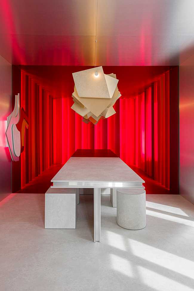 The heart plane, pure reflection of a myriad of emotions