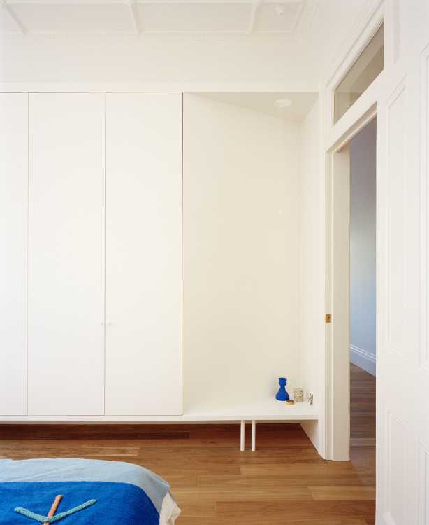 Casa JJ nella periferia di Sydney. Recupero di un vecchio cottage