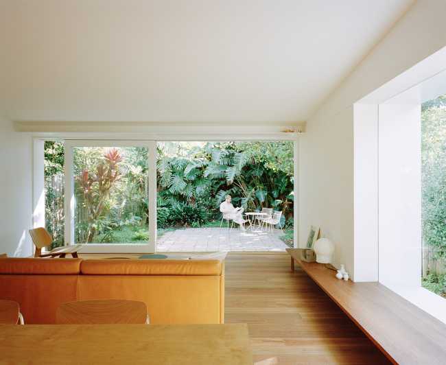 Casa JJ nella periferia di Sydney. Recupero di un vecchio cottage