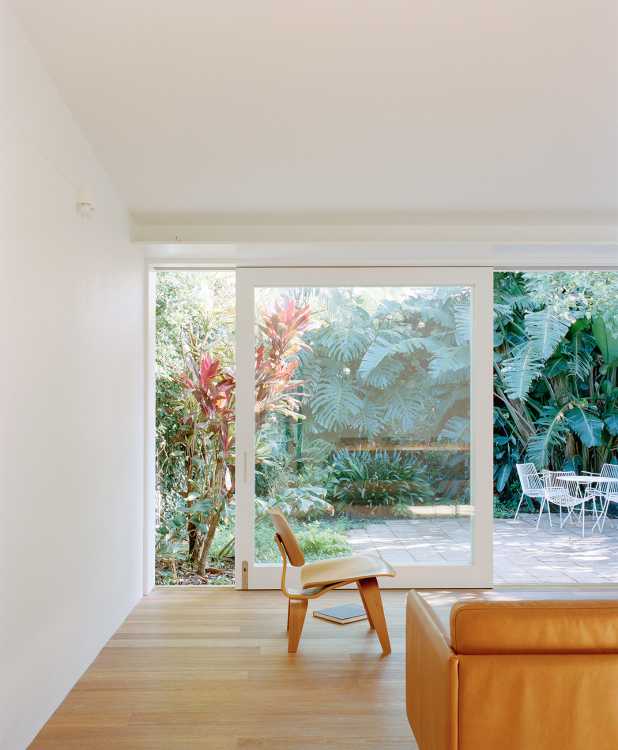 Casa JJ nella periferia di Sydney. Recupero di un vecchio cottage