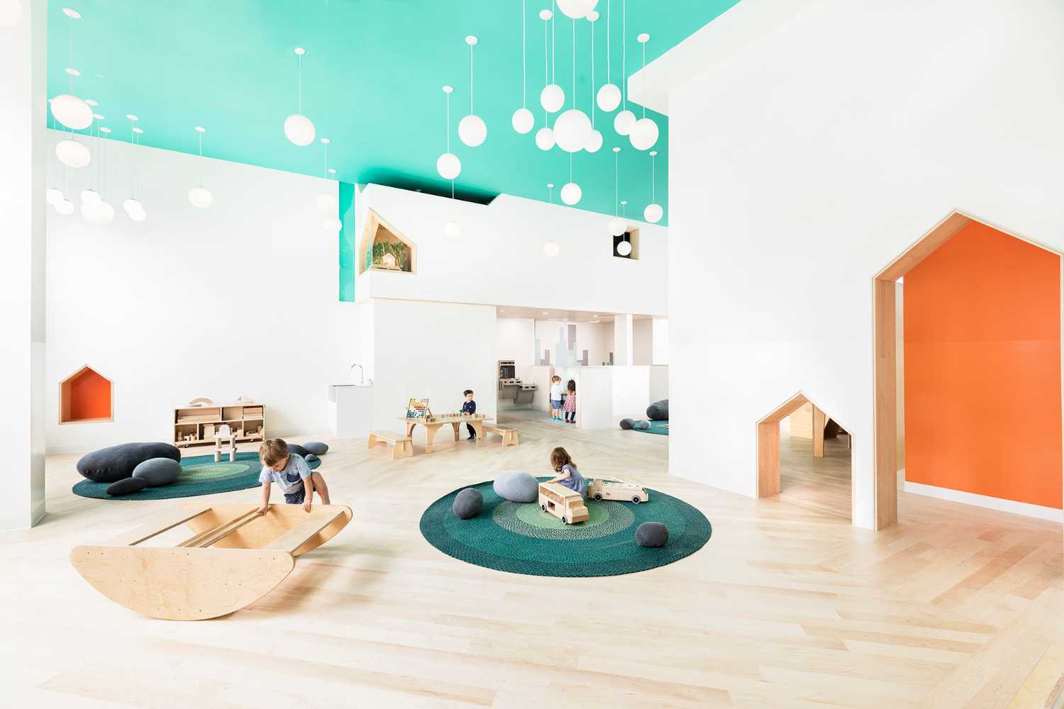 Mi Casita, New York City's school with a turquoise interior