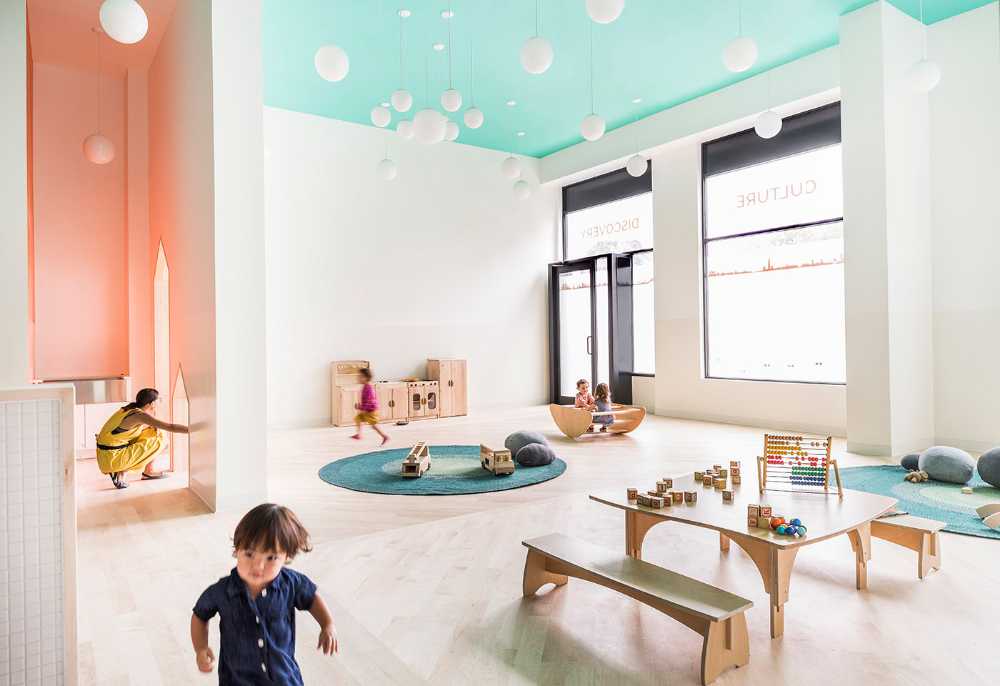 Mi Casita, la scuola dagli interni turchesi di New York