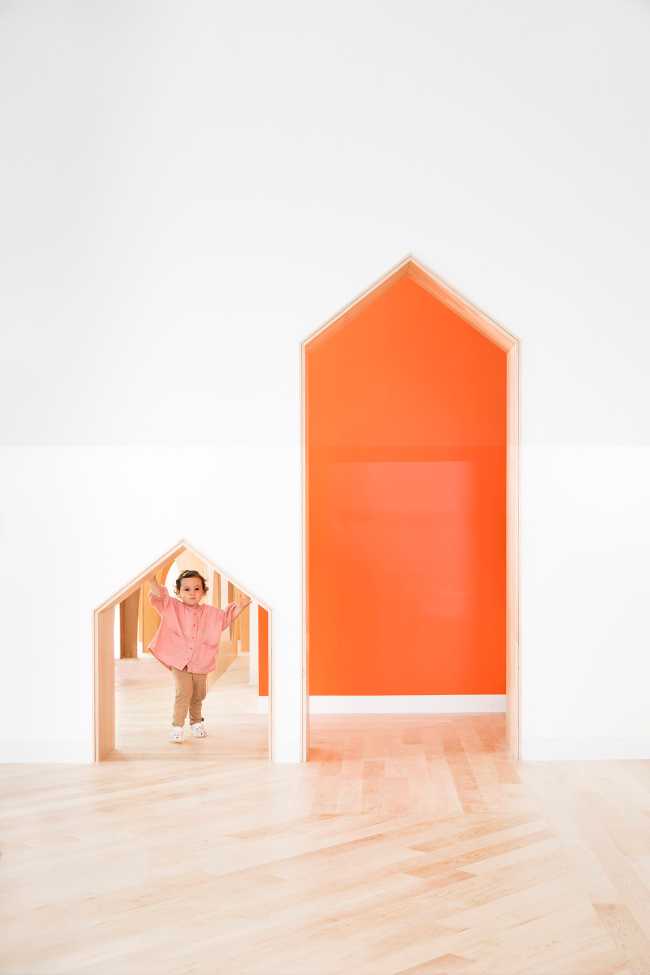 Mi Casita, la scuola dagli interni turchesi di New York