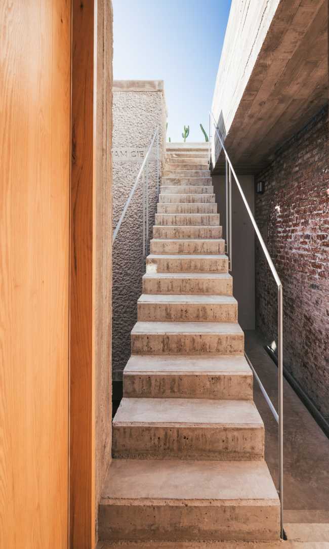 Casa La Toscalera. The evolution of a traditional Canarian house-patio but without erasing the essence of the place