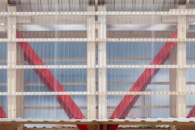 Light House un pabellón para la Field of Sparks Artweek en Hungría