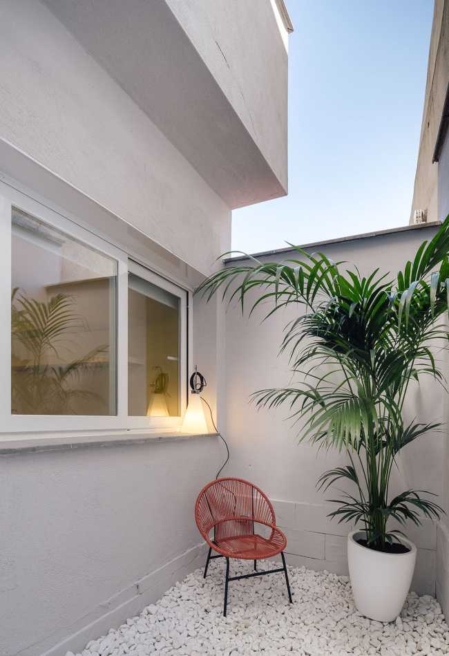 Individual and social dimensions: Dozendoors a co-living in Madrid's multi-ethnic neighborhood