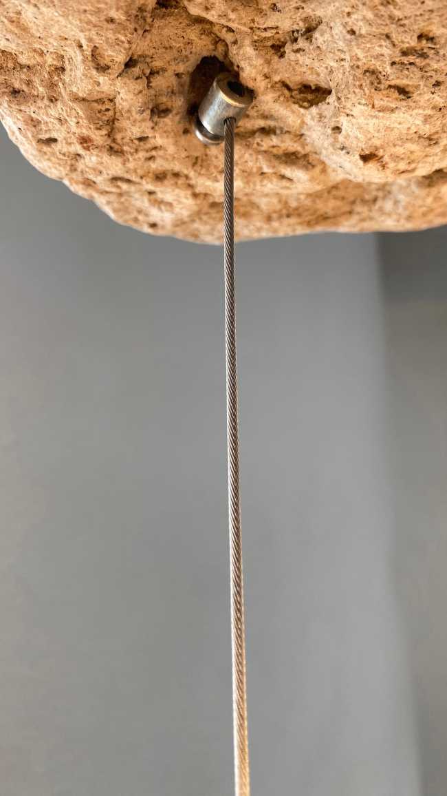 Gravita, an experience of space and light