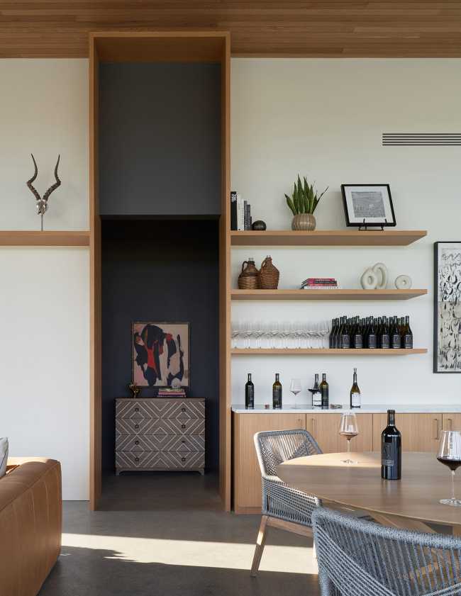 Wine tasting lounge and wine garden Alton Wines: a design that is sensitive to the natural landscape in Washington's countryside