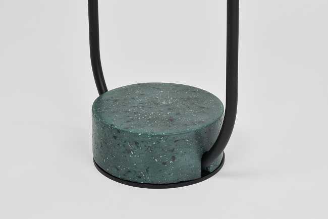 Totem, the pendulum clock that fits into contemporary living