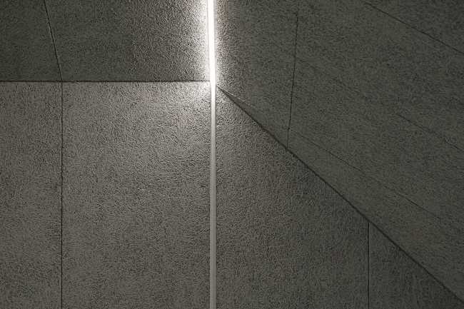 Renovation of School gym Zanella in Villafranca: color, light and high-performance materials