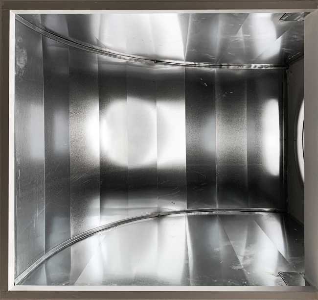 Renovation of School gym Zanella in Villafranca: color, light and high-performance materials