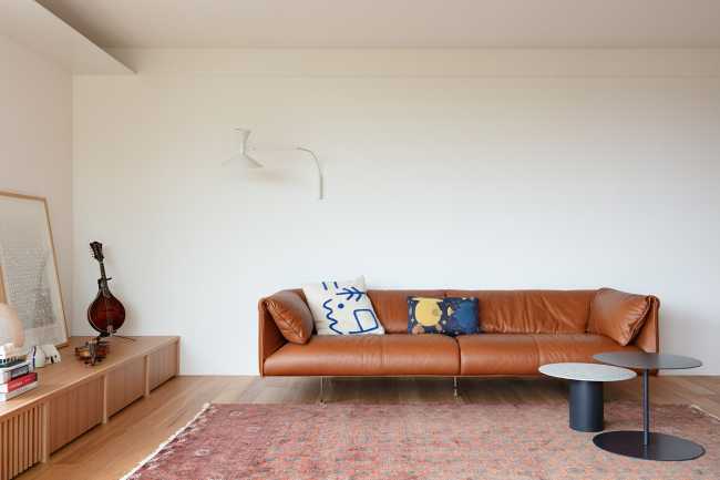 MB apartment, an impressive transformation with minimal interventions