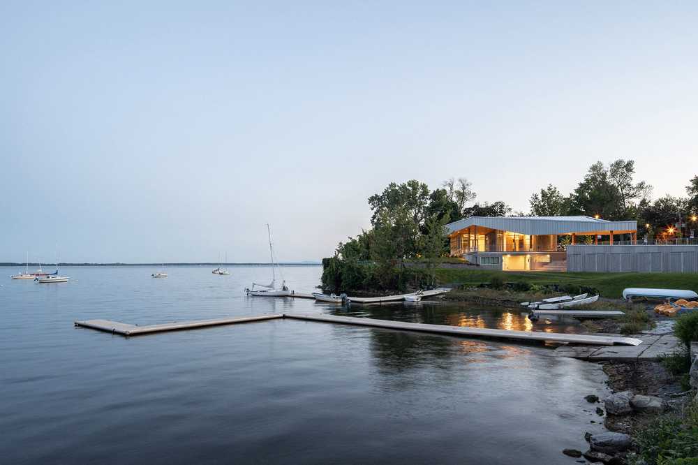 The Baie-de-Valois Nautical Center in Pointe-Claire commemorates Montreal's iconic islands