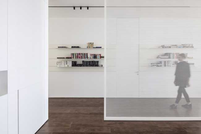 White Screens Apartment  dove sperimentare la leggerezza dell’essere nel centro di Tel Aviv