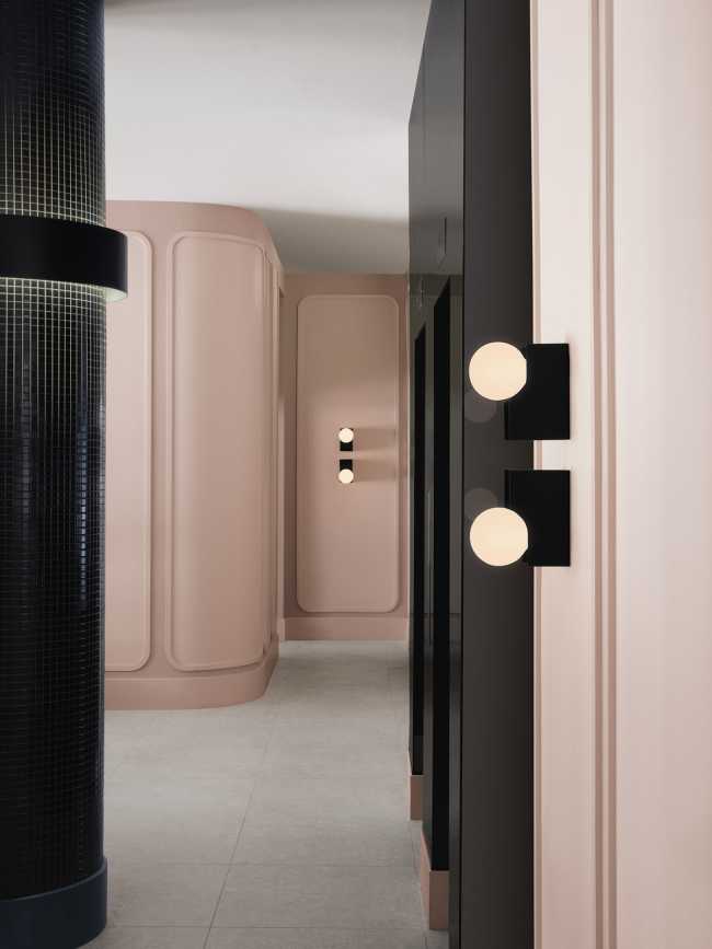 Nuevo hall para el Plaza Hutchison: un extravagante moodboard da la bienvenida a los jóvenes universitarios a su residencia