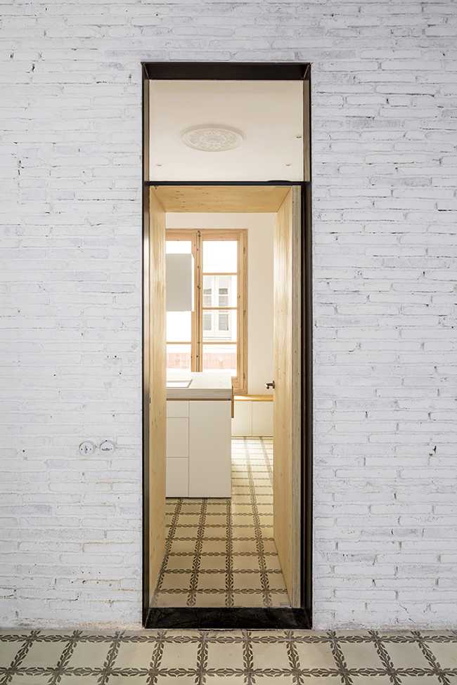 27+14 treasures resurfaced from 1872 building on Montcada Street in Barcelona