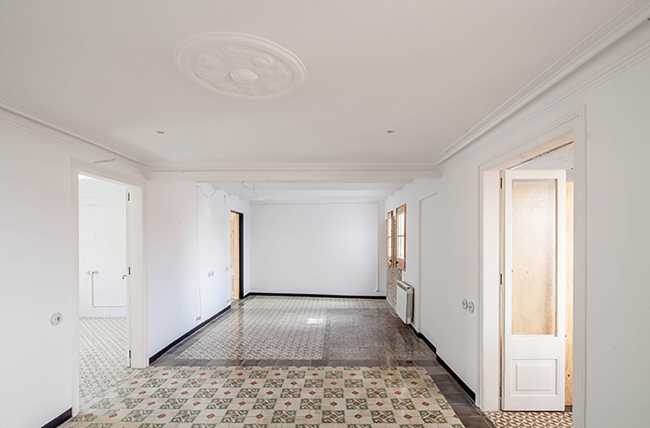 27+14 treasures resurfaced from 1872 building on Montcada Street in Barcelona