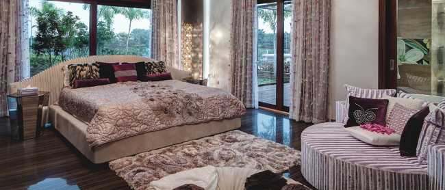 The Monsoon House in Thrissur, India. A theatrical connection between space and time