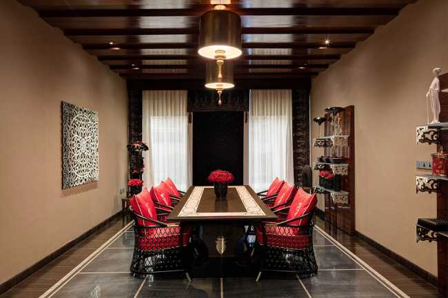 The Monsoon House in Thrissur, India. A theatrical connection between space and time