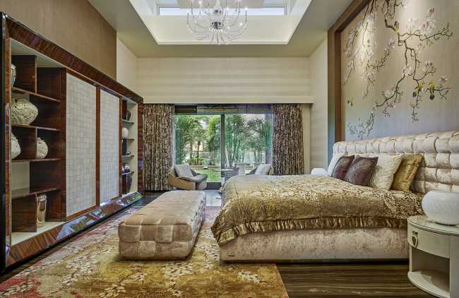 The Monsoon House in Thrissur, India. A theatrical connection between space and time