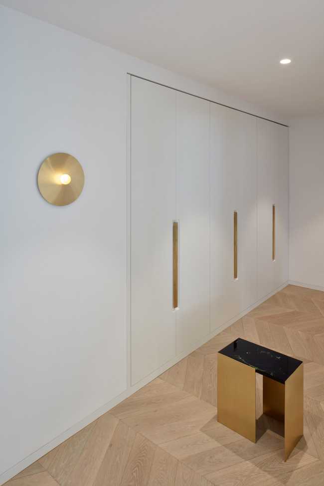 077 Residence, ristrutturazione di un ampio appartamento nel cuore di Praga. Moodboard ricca e dettagli raffinati