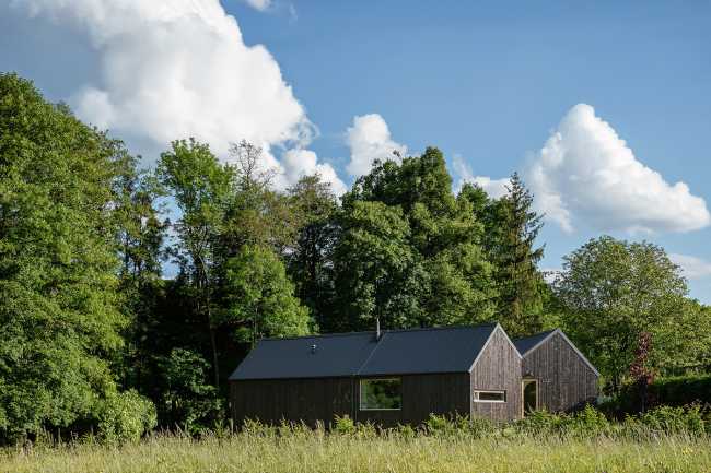Nuova costruzione di una casa unifamiliare con suite in-law in legno da auto-costruire