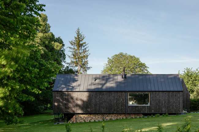 Nuova costruzione di una casa unifamiliare con suite in-law in legno da auto-costruire