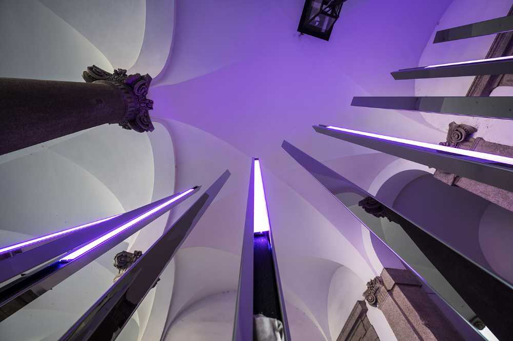 Transsensorial Gateway. An installation of light and sound designed to represent and stimulate human contact