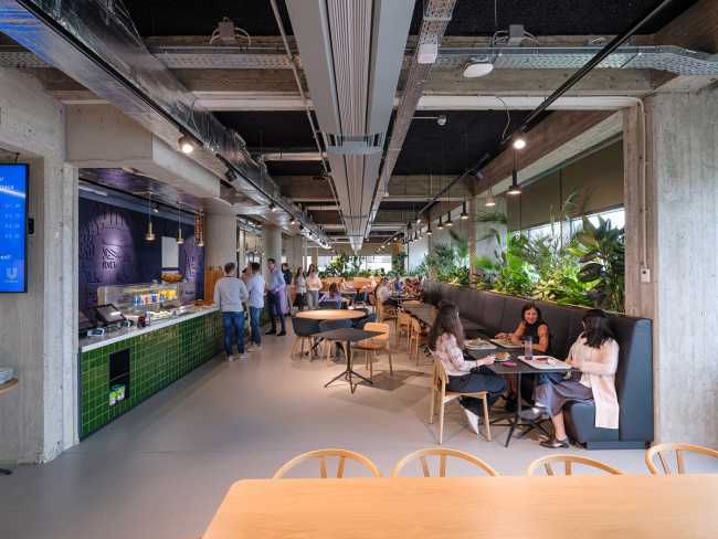 The restoration of an architecturally valuable building for the new headquarters of Unilever Benelux in the heart of Rotterdam