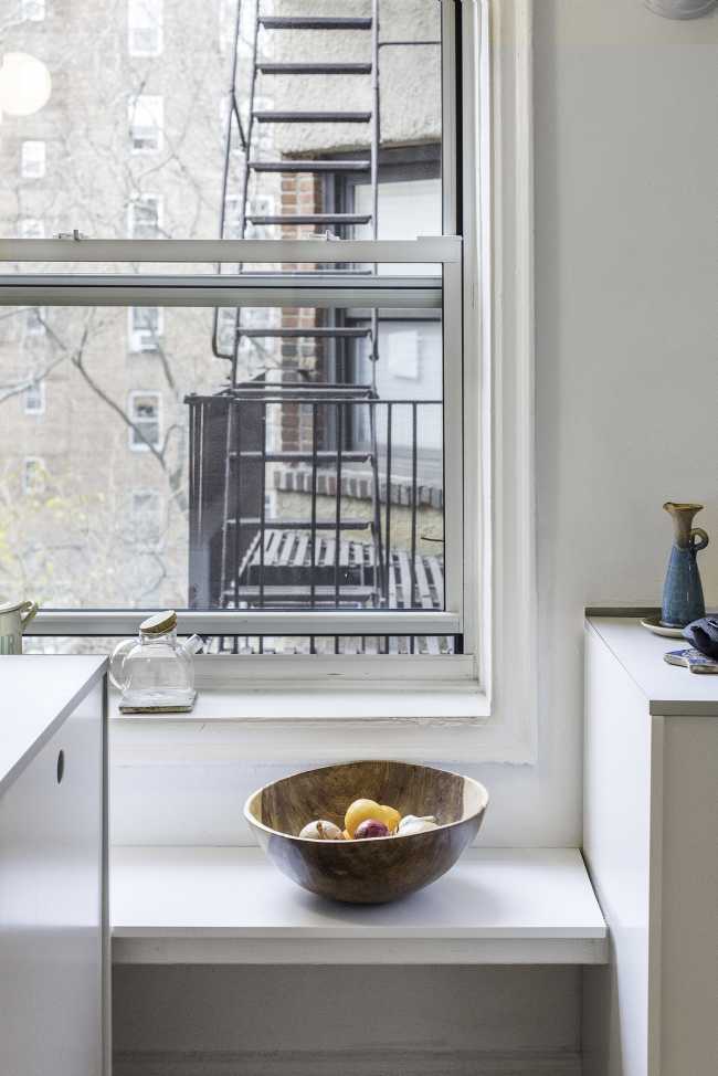 Rénovation de l'intérieur d'un appartement à New York. Récupération des éléments d'origine des années 30 et nouvelle conception de l'espace.