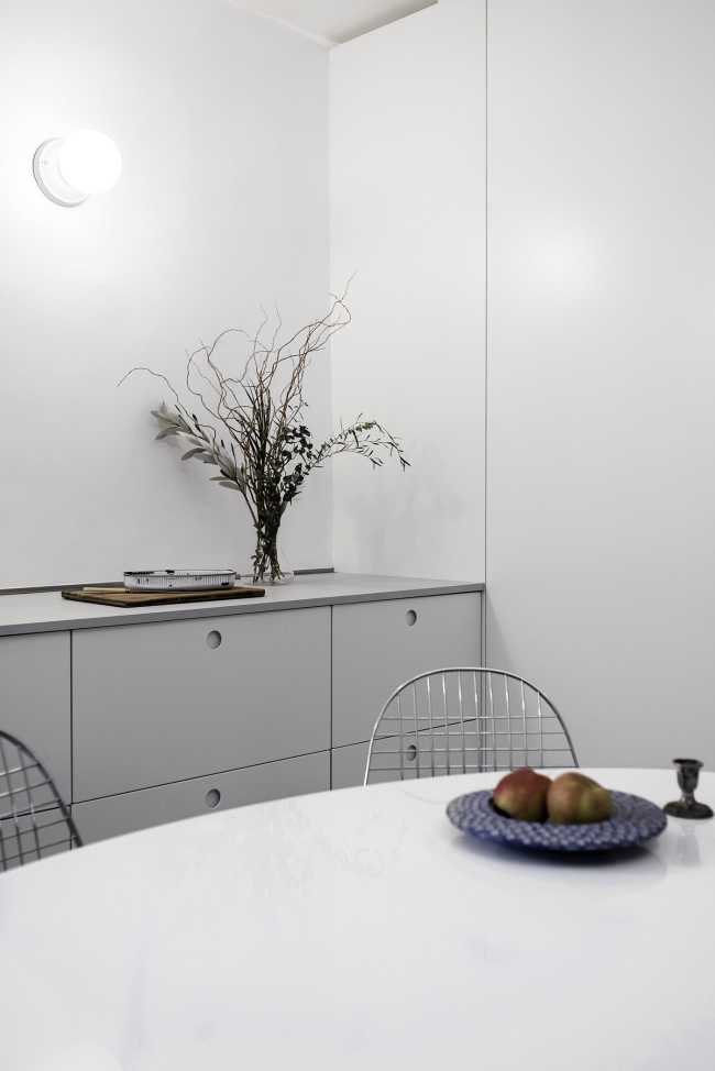 Rénovation de l'intérieur d'un appartement à New York. Récupération des éléments d'origine des années 30 et nouvelle conception de l'espace.