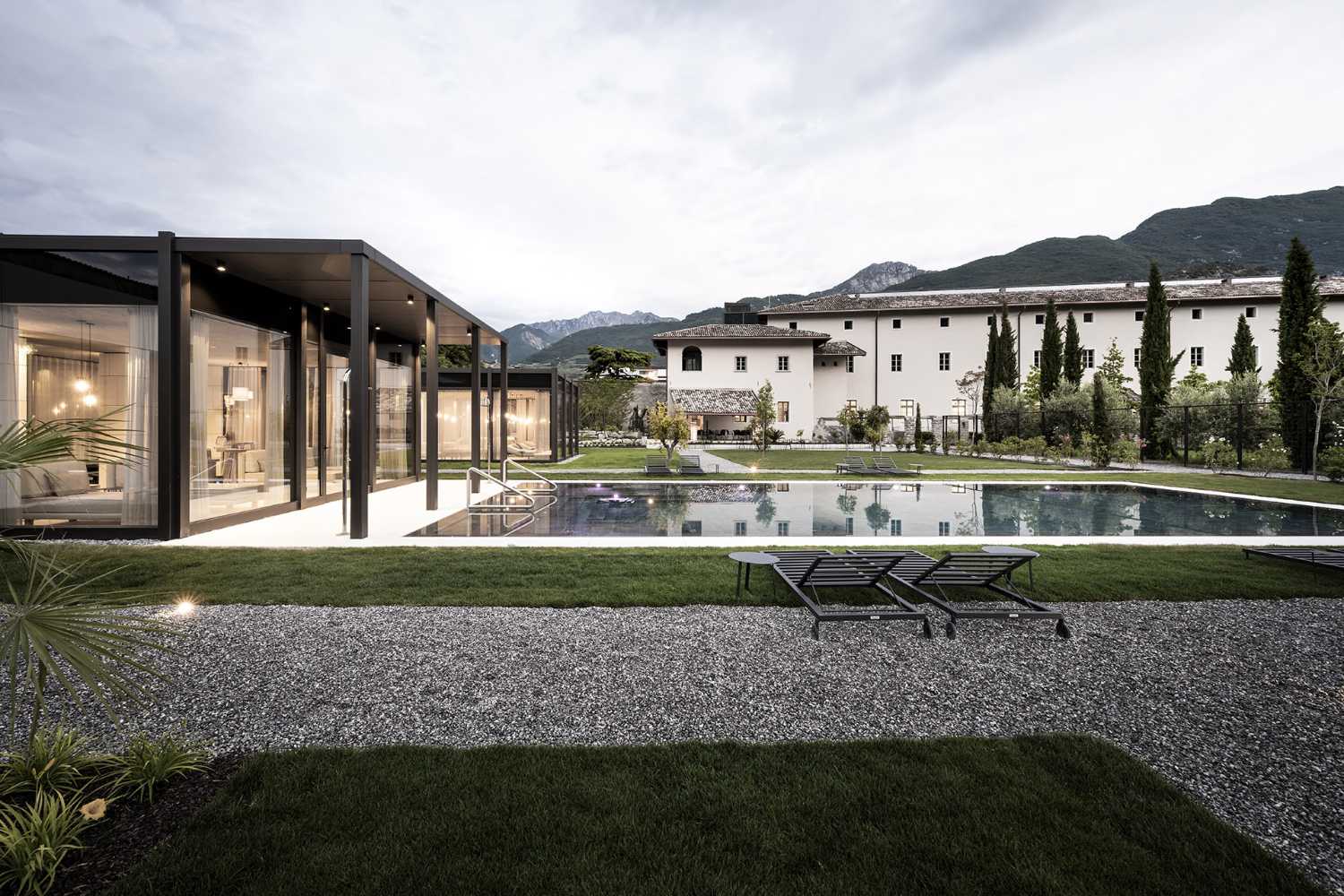 Hotel e spa in un monastero seicentesco per un’atmosfera fuori dal tempo sulle rive del lago di Garda
