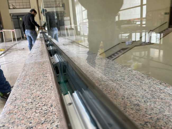Palazzo di Giustizia di Milano. 1 km di balaustre per gli interventi di adeguamento di tutti i corpi scala
