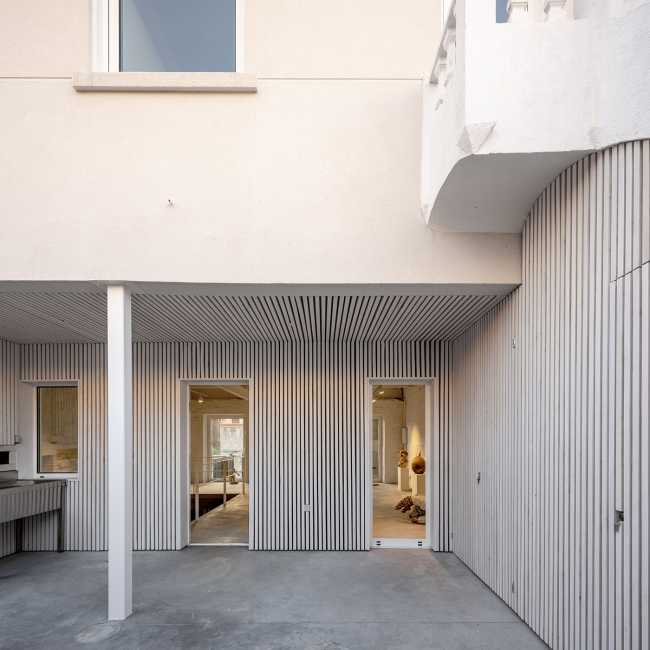 Casa para un artista. Un lugar de trabajo y descanso, esculpido por el deseo y el ingenio