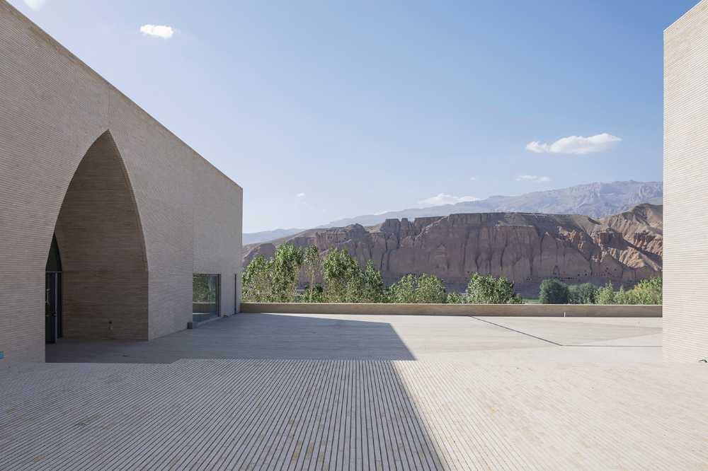 The winning project of the UNESCO competition for the Bamyan Cultural Center, in Afghanistan. An architecture intended to emphasize the eternal presence of absence