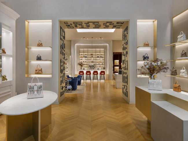 A new Delvaux boutique in the Dubai Mall. The iconic leather goods land in the Middle East with an unprecedented aesthetic of elegance