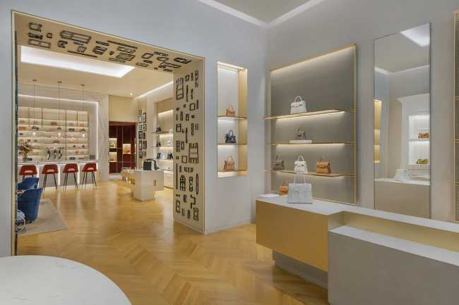 A new Delvaux boutique in the Dubai Mall. The iconic leather goods land in the Middle East with an unprecedented aesthetic of elegance